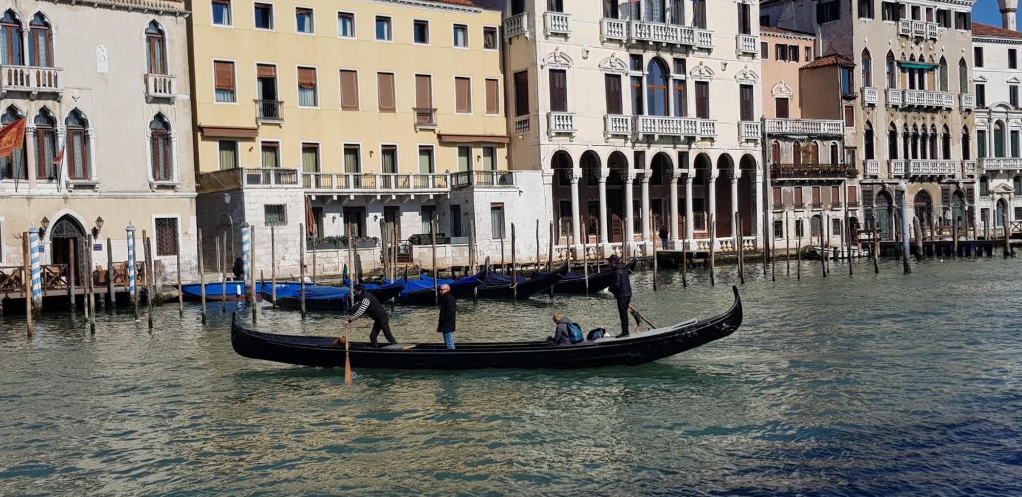 Palazzo Morosini Brandolin Dimora Romantica Venice Luaran gambar