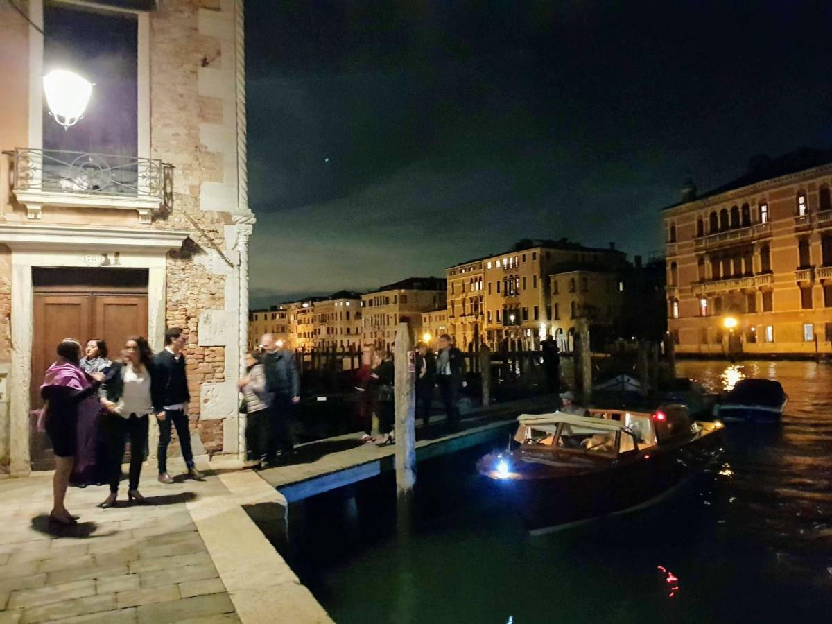 Palazzo Morosini Brandolin Dimora Romantica Venice Luaran gambar