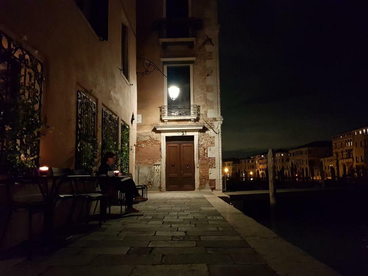 Palazzo Morosini Brandolin Dimora Romantica Venice Luaran gambar