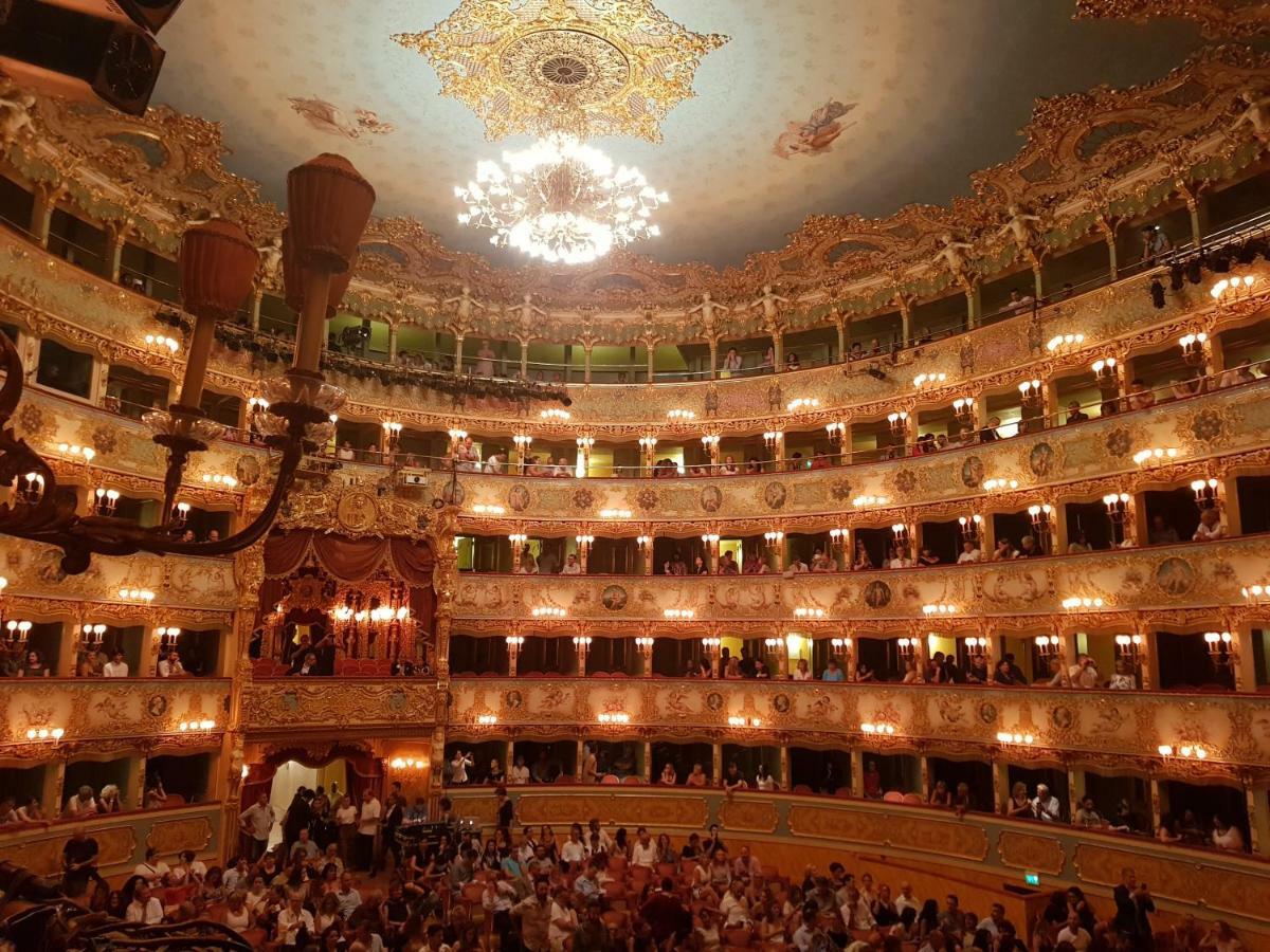 Palazzo Morosini Brandolin Dimora Romantica Venice Luaran gambar