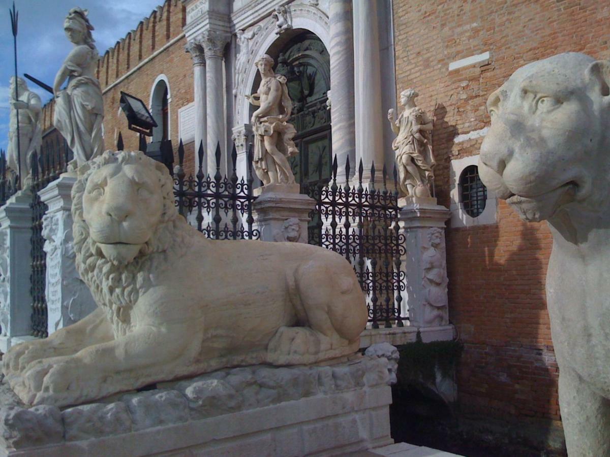 Palazzo Morosini Brandolin Dimora Romantica Venice Luaran gambar