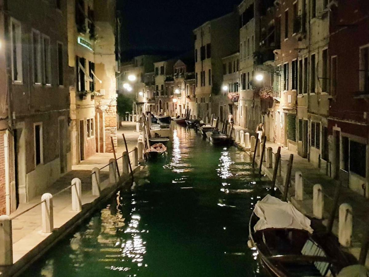 Palazzo Morosini Brandolin Dimora Romantica Venice Luaran gambar